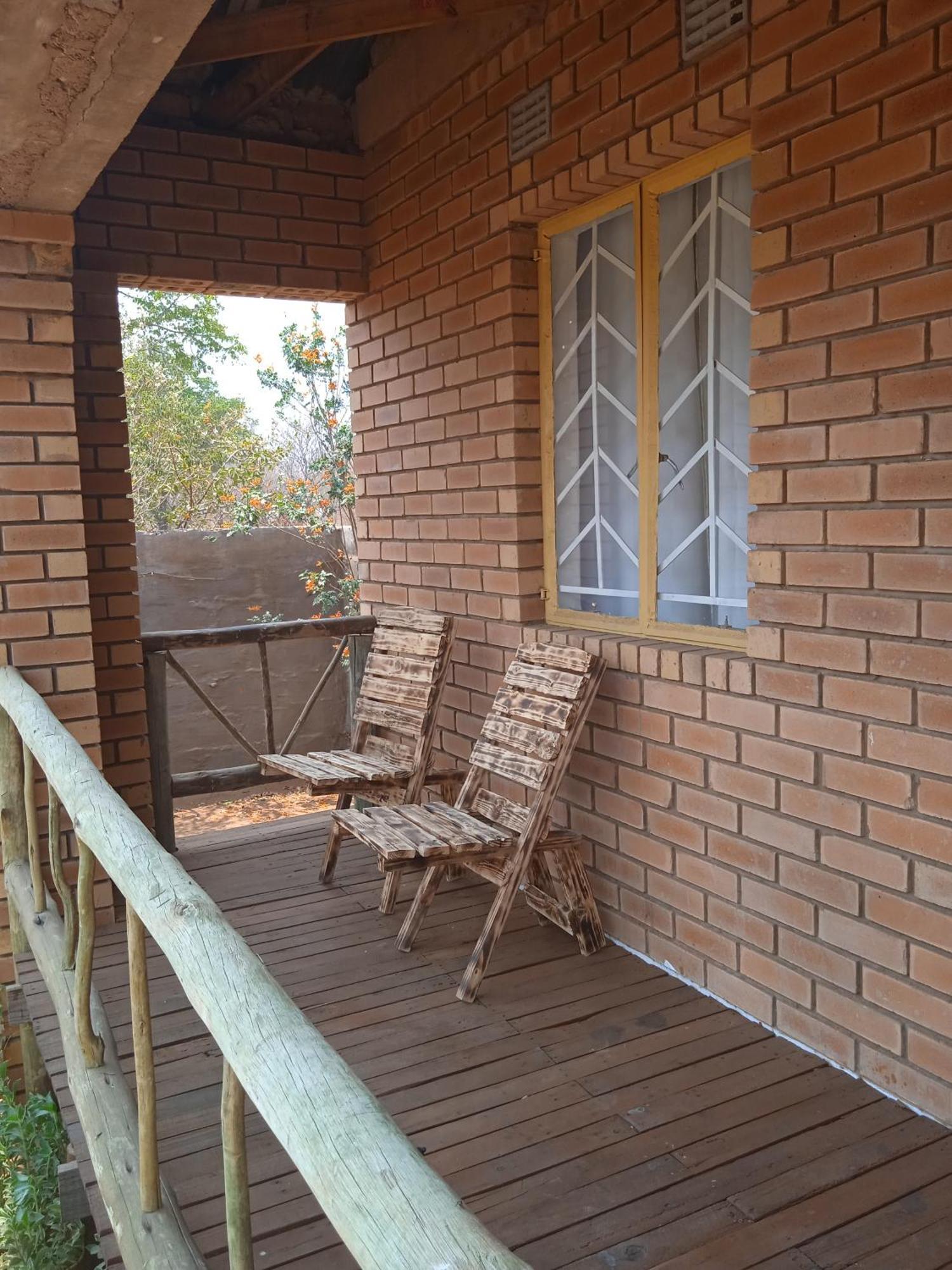 Sunshinevibe Guest House คาซาเนอ ภายนอก รูปภาพ
