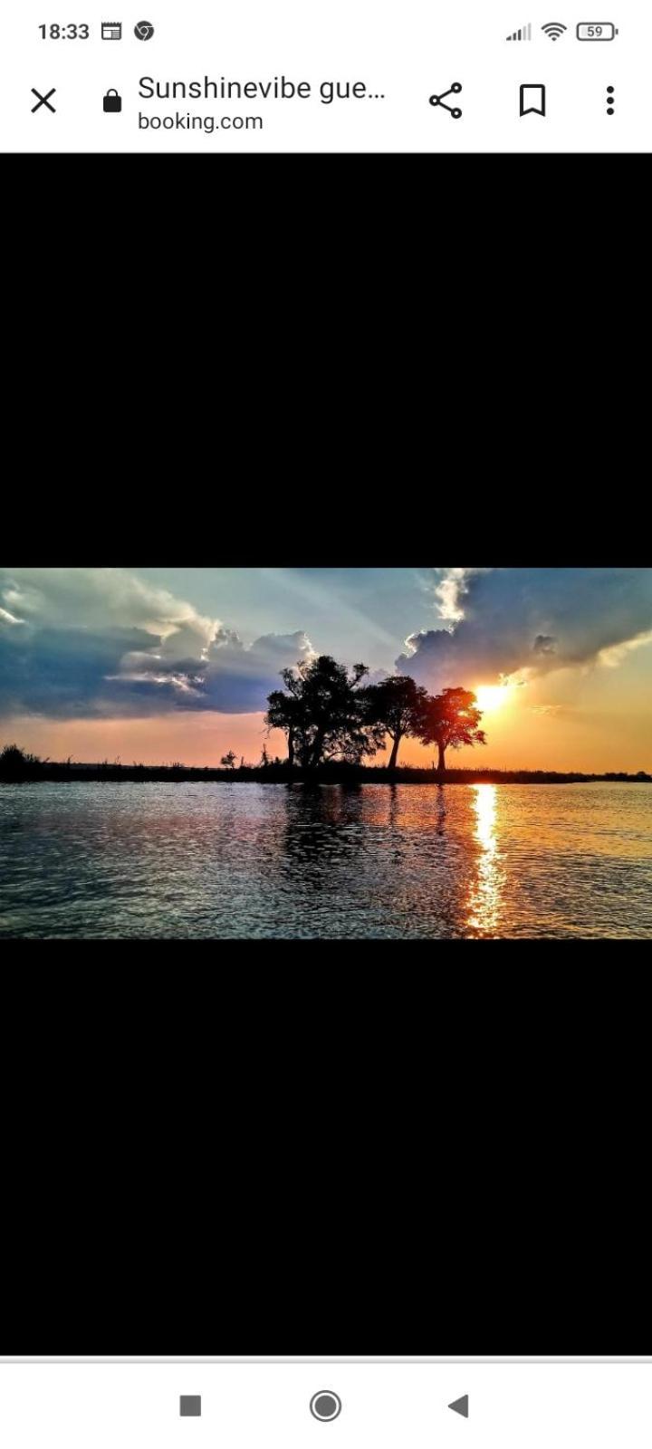 Sunshinevibe Guest House คาซาเนอ ภายนอก รูปภาพ