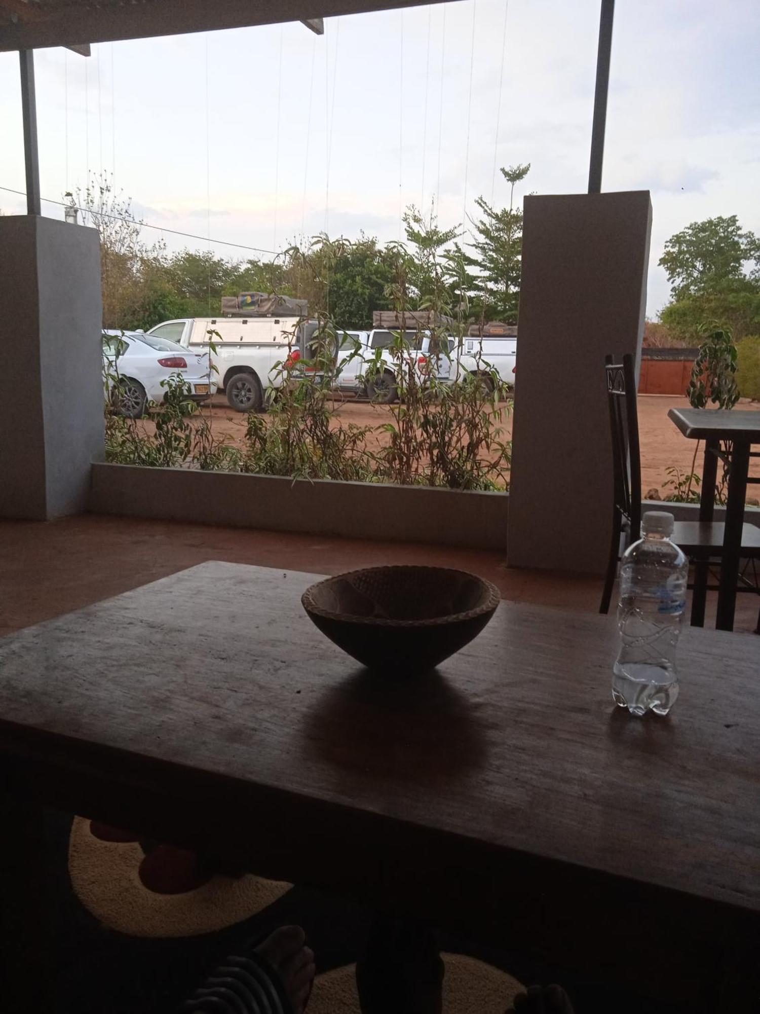 Sunshinevibe Guest House คาซาเนอ ภายนอก รูปภาพ